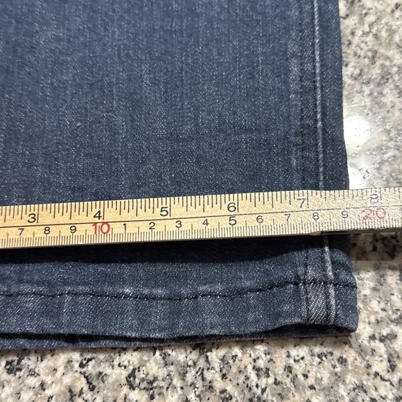 Levi's 541 Jeans Men's 36x32 Blue Medium Wash Denim Athletic Fit Taper Stretch - Picture 6 of 9